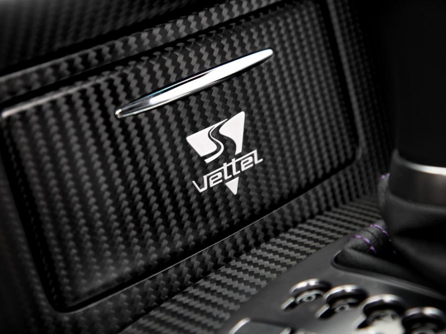  Infiniti FX50 S Sebastian Vettel Edition 2011 года  (фото 65 из 74)
